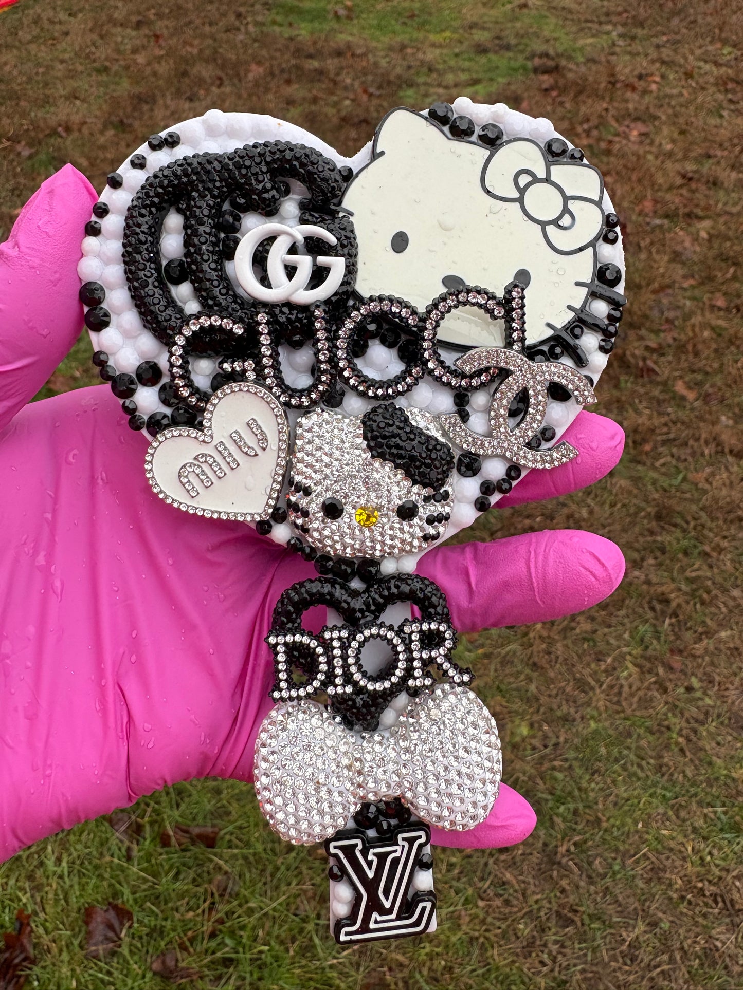 Black Designer Heart Junk Mirror (Luxury)