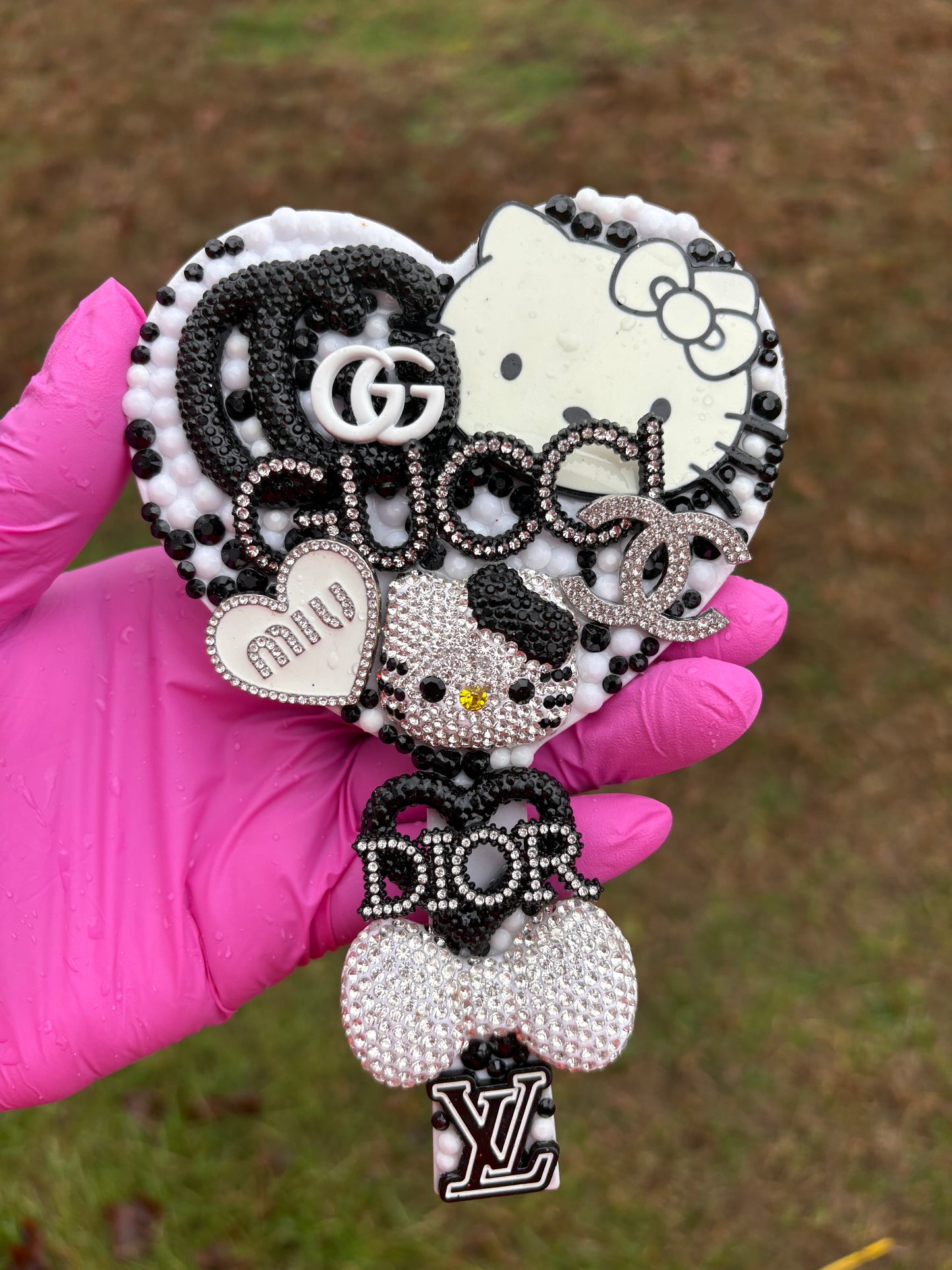 Black Designer Heart Junk Mirror (Luxury)