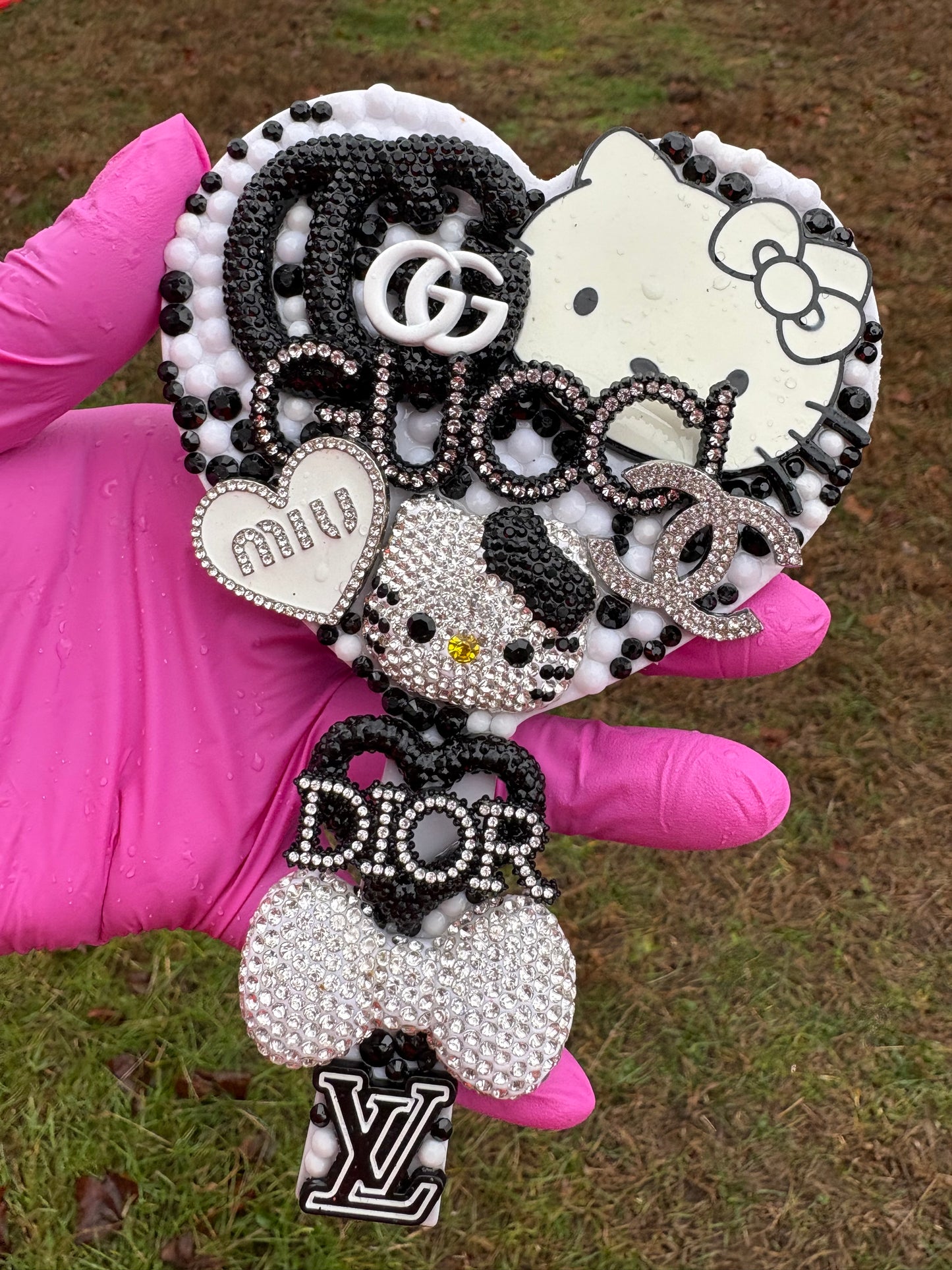 Black Designer Heart Junk Mirror (Luxury)