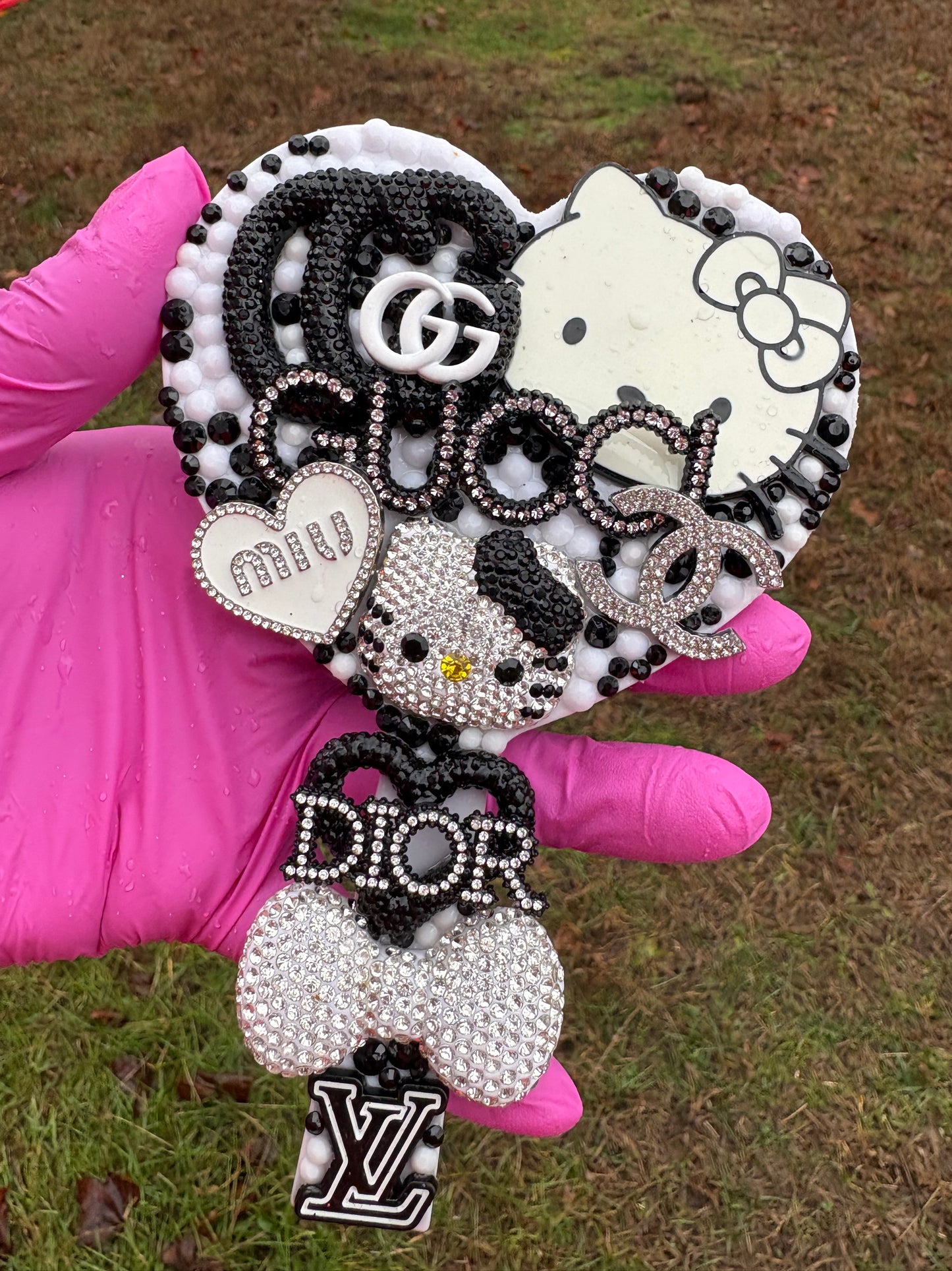 Black Designer Heart Junk Mirror (Luxury)